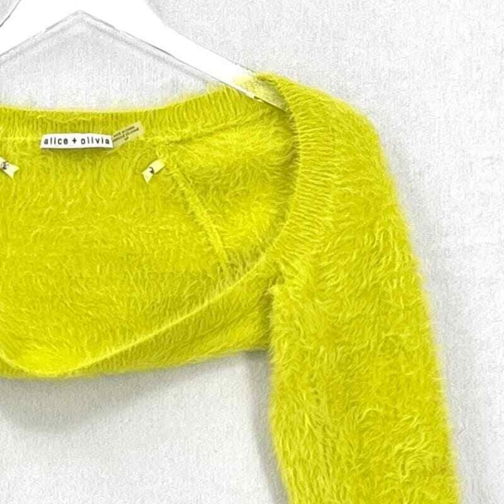 ALICE + OLIVIA Luetta Shrug Only Women Small Neon Lime Fuzzy Cropped Long Sleeve - Picture 7 of 13